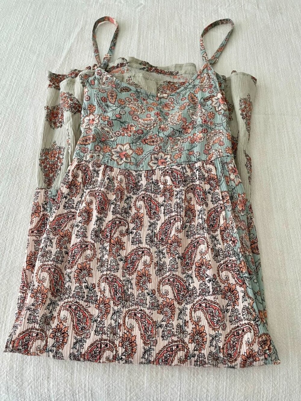BILA Spaghetti Strap Summer dress - Picture 3 of 3
